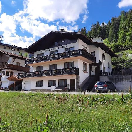 シュピスHaus Bergblickアパートメント エクステリア 写真