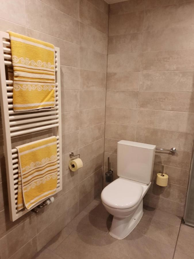 シュピスHaus Bergblickアパートメント エクステリア 写真